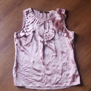 Beautiful Sleeveless Pleated Yoke Satin Top - Light Pink